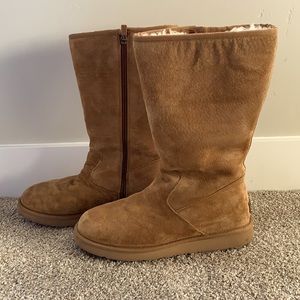 Beautiful Tall Brown UGG Boots